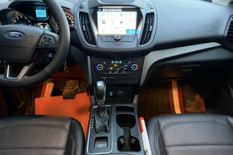 Used Ford Kuga 2019 EcoBoost 180 Two-Wheel-Drive Platinum Edition China VI Standard Interior 11
