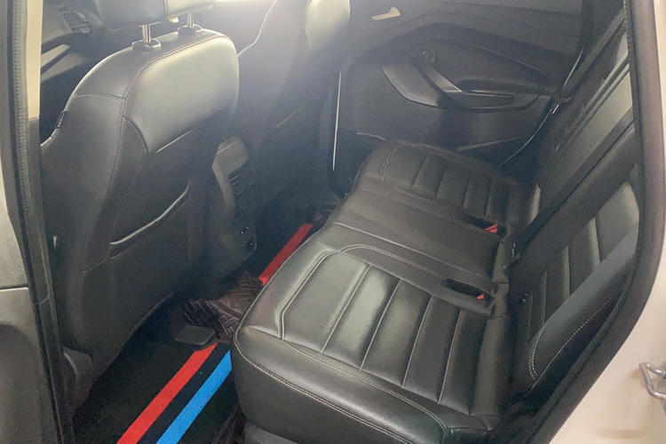 Used Ford Kuga 2019 EcoBoost 180 Two-Wheel-Drive Platinum Edition China V Standard Interior 2