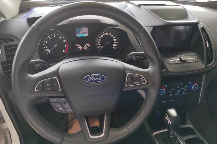 Used Ford Kuga 2019 EcoBoost 180 Two-Wheel-Drive Platinum Edition China VI Standard Interior 3