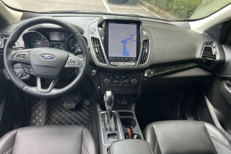 Used Ford Kuga 2019 EcoBoost 180 Two-Wheel-Drive Titanium Plus Model China V Standard Interior 3