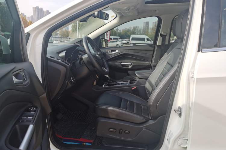 Used Ford Kuga 2019 EcoBoost 245 4x4 Prestige Plus Model China VI Standard Interior 3