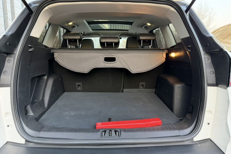 Used Ford Kuga 2019 EcoBoost 180 Two-Wheel-Drive Platinum Edition China VI Standard Interior 5