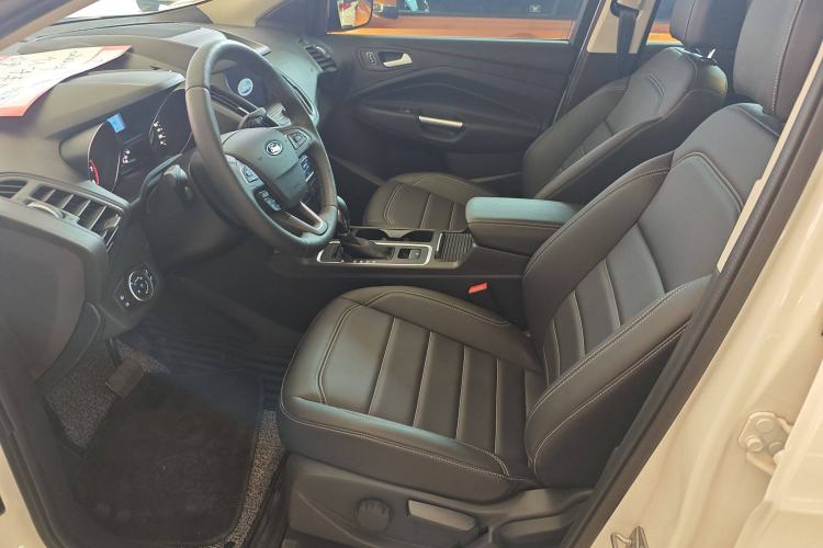Used Ford Kuga 2019 EcoBoost 180 Two-Wheel-Drive Platinum Edition China VI Standard Interior 5