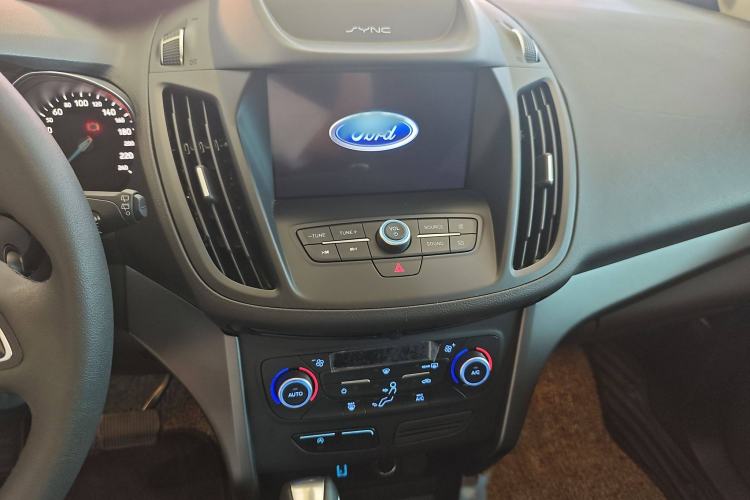 Used Ford Kuga 2019 EcoBoost 180 Two-Wheel-Drive Platinum Edition China VI Standard Interior 7