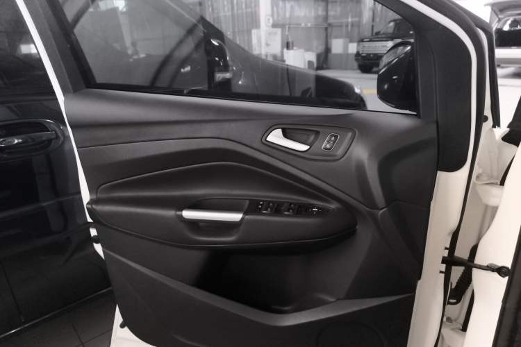 Used Ford Kuga 2019 EcoBoost 180 Two-Wheel-Drive Platinum Edition China VI Standard Left Front Door Interior