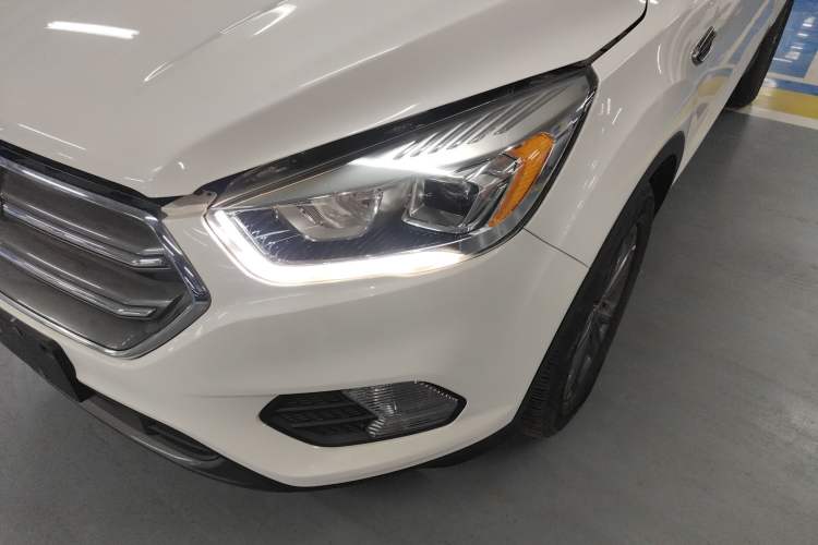 Used Ford Kuga 2019 EcoBoost 180 Two-Wheel-Drive Platinum Edition China VI Standard Left Front Headlight