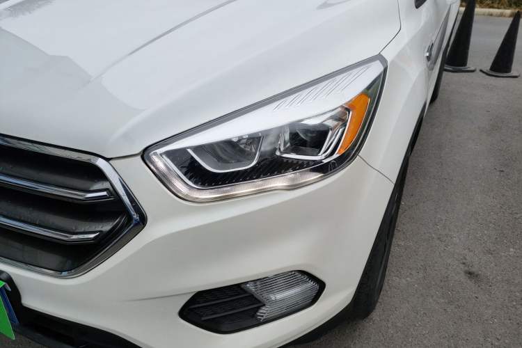 Used Ford Kuga 2019 EcoBoost 180 Two-Wheel-Drive Platinum Edition China VI Standard Left Front Headlight