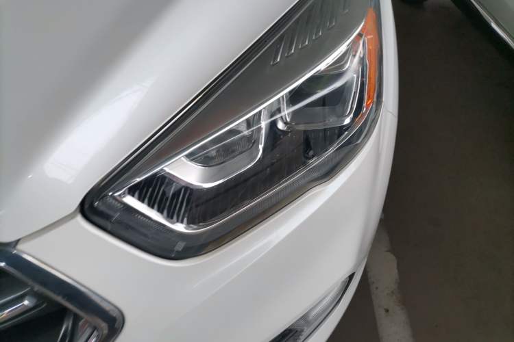Used Ford Kuga 2019 EcoBoost 180 Two-Wheel-Drive Platinum Edition China VI Standard Left Front Headlight