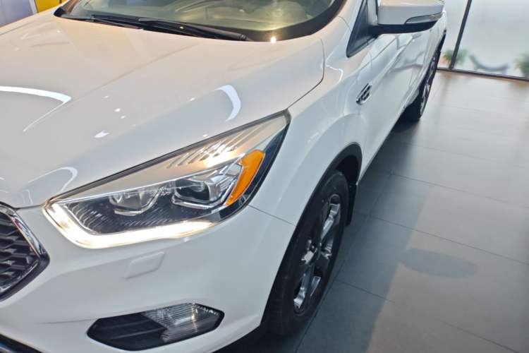 Used Ford Kuga 2019 EcoBoost 180 Two-Wheel-Drive Titanium Plus Model China VI Standard Left Front Headlight