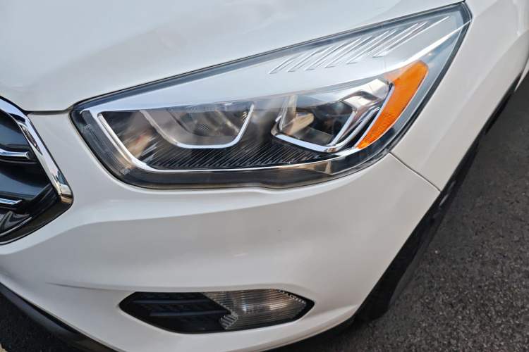 Used Ford Kuga 2019 EcoBoost 180 Two-Wheel-Drive Platinum Edition China VI Standard Left Front Headlight