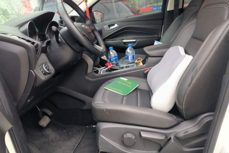 Used Ford Kuga 2019 EcoBoost 180 Two-Wheel-Drive Platinum Edition China V Standard Left Front Seat