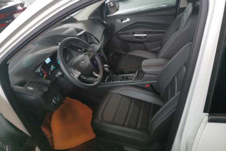 Used Ford Kuga 2019 EcoBoost 180 Two-Wheel-Drive Platinum Edition China VI Standard Left Front Seat