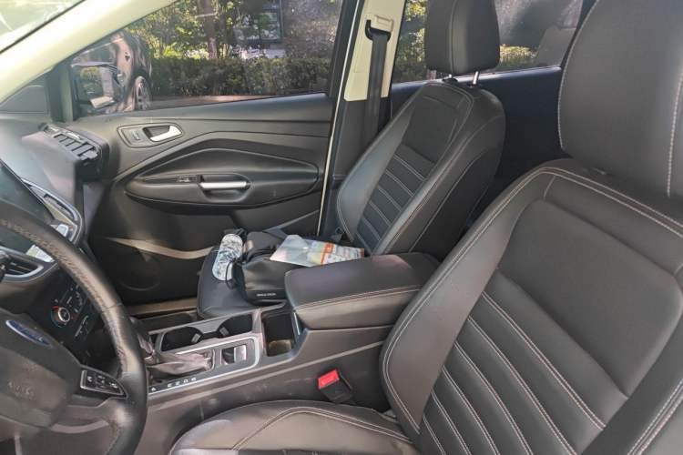 Used Ford Kuga 2019 EcoBoost 180 Two-Wheel-Drive Titanium Plus Model China VI Standard Left Front Seat