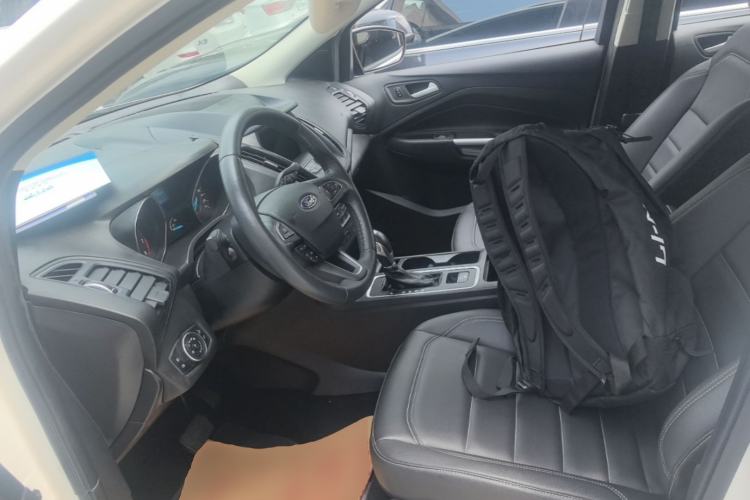 Used Ford Kuga 2019 EcoBoost 180 Two-Wheel-Drive Platinum Edition China VI Standard Left Front Seat