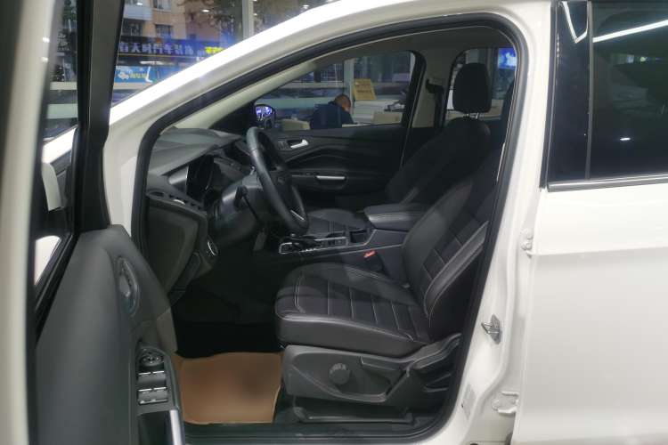 Used Ford Kuga 2019 EcoBoost 180 Two-Wheel-Drive Platinum Edition China VI Standard Left Front Seat