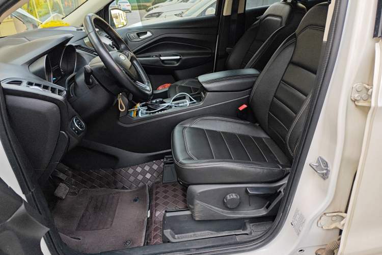Used Ford Kuga 2019 EcoBoost 180 Two-Wheel-Drive Platinum Edition China V Standard Left Front Seat