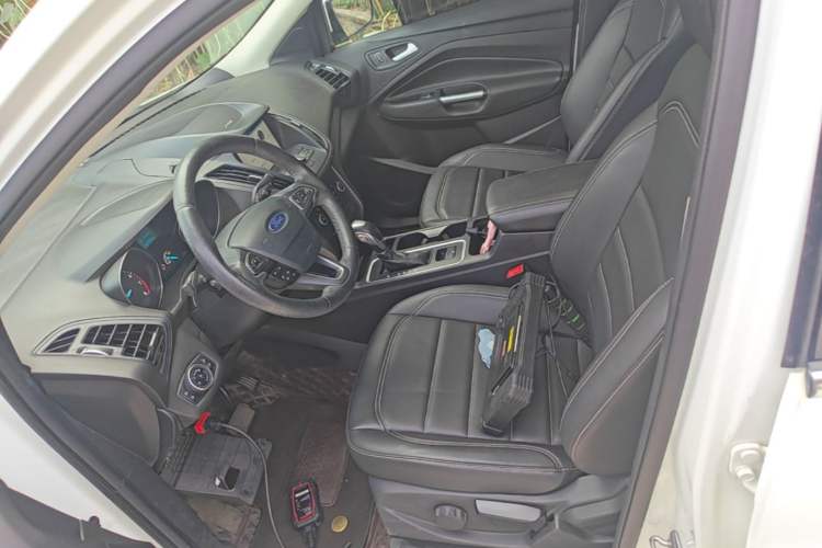 Used Ford Kuga 2019 EcoBoost 180 Two-Wheel-Drive Platinum Edition China VI Standard Left Front Seat