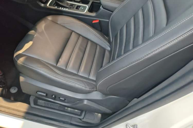 Used Ford Kuga 2019 EcoBoost 180 Two-Wheel-Drive Titanium Plus Model China VI Standard Left Front Seat
