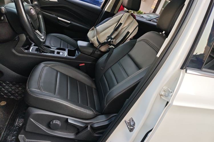 Used Ford Kuga 2019 EcoBoost 180 Two-Wheel-Drive Platinum Edition China VI Standard Left Front Seat