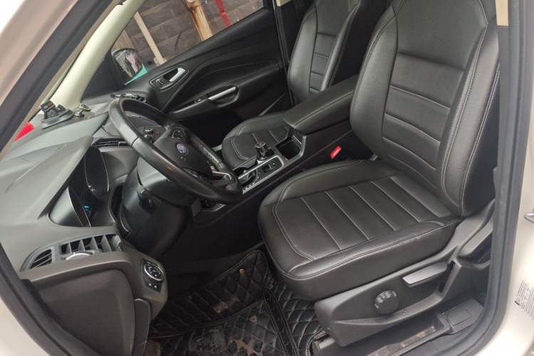 Used Ford Kuga 2019 EcoBoost 180 Two-Wheel-Drive Platinum Edition China VI Standard Left Front Seat