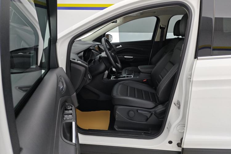 Used Ford Kuga 2019 EcoBoost 180 Two-Wheel-Drive Platinum Edition China VI Standard Left Front Seat