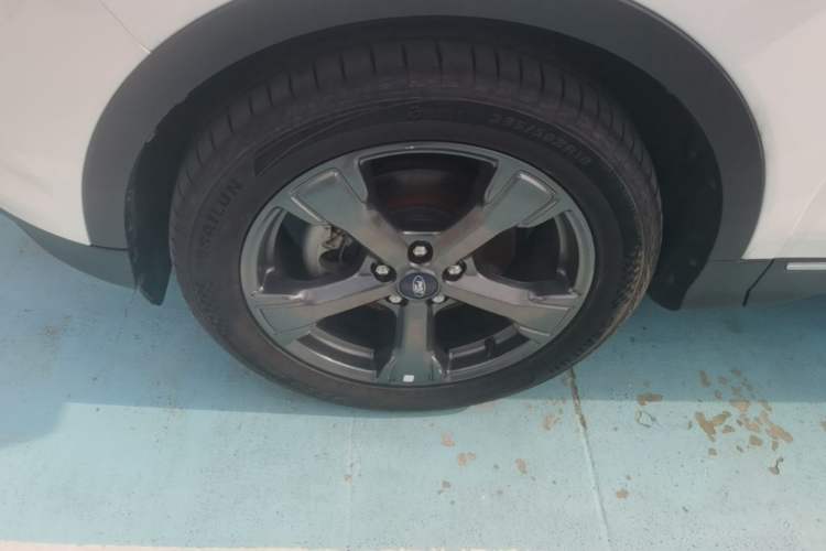 Used Ford Kuga 2019 EcoBoost 180 Two-Wheel-Drive Titanium Plus Model China VI Standard Left Front Wheel Hub
