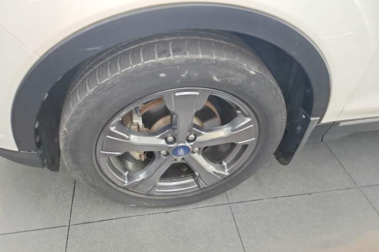 Used Ford Kuga 2019 EcoBoost 180 Two-Wheel-Drive Titanium Plus Model China VI Standard Left Front Wheel Hub