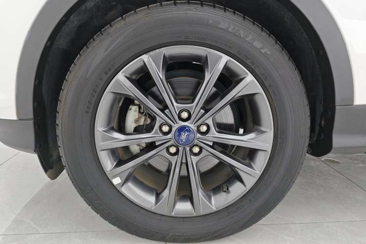 Used Ford Kuga 2019 EcoBoost 180 Two-Wheel-Drive Platinum Edition China VI Standard Left Front Wheel Hub