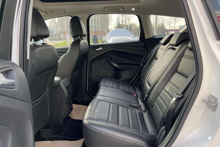 Used Ford Kuga 2019 EcoBoost 180 Two-Wheel-Drive Platinum Edition China VI Standard Left Rear Seat