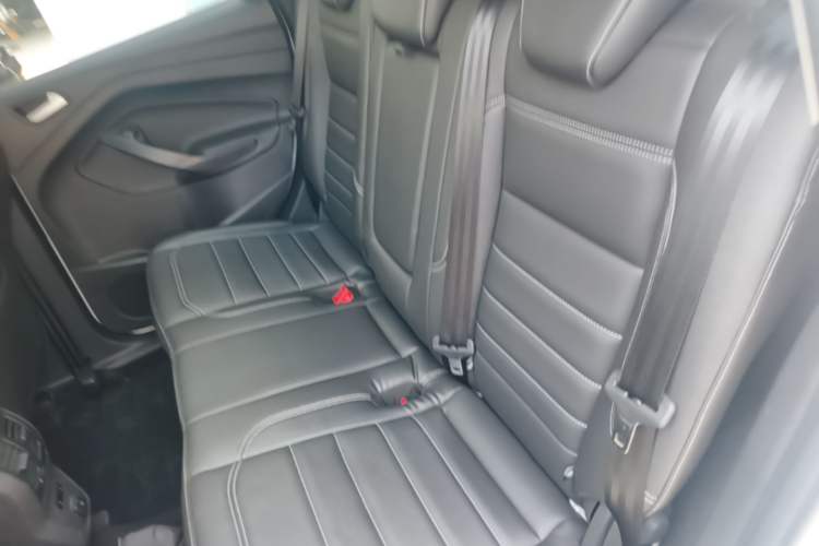 Used Ford Kuga 2019 EcoBoost 180 Two-Wheel-Drive Platinum Edition China VI Standard Left Rear Seat
