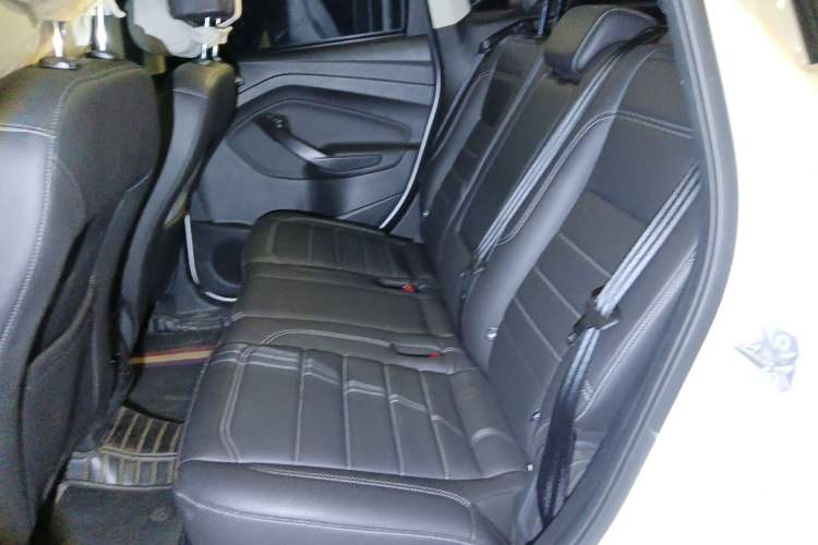 Used Ford Kuga 2019 EcoBoost 180 Two-Wheel-Drive Platinum Edition China VI Standard Left Rear Seat