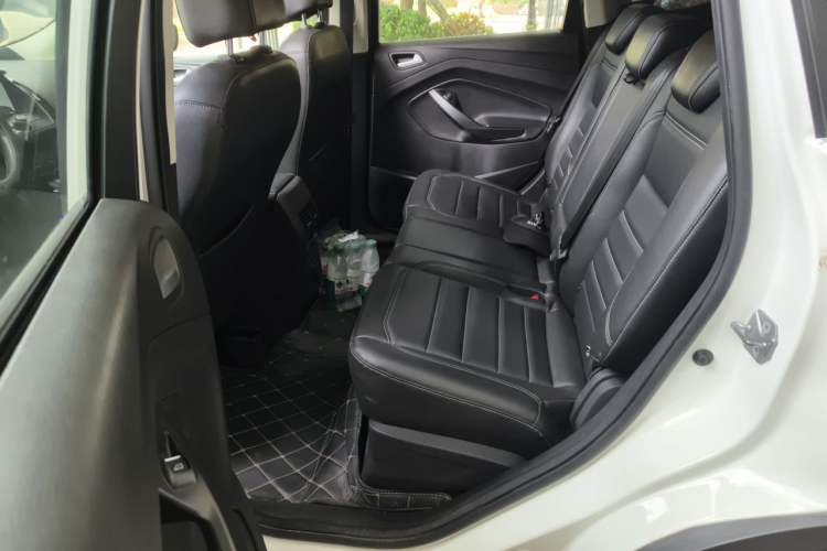 Used Ford Kuga 2019 EcoBoost 180 Two-Wheel-Drive Platinum Edition China VI Standard Left Rear Seat