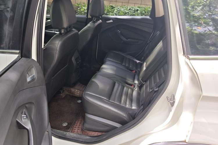 Used Ford Kuga 2019 EcoBoost 180 Two-Wheel-Drive Titanium Plus Model China VI Standard Left Rear Seat