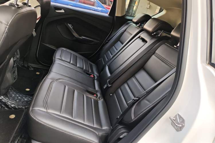 Used Ford Kuga 2019 EcoBoost 180 Two-Wheel-Drive Platinum Edition China VI Standard Left Rear Seat