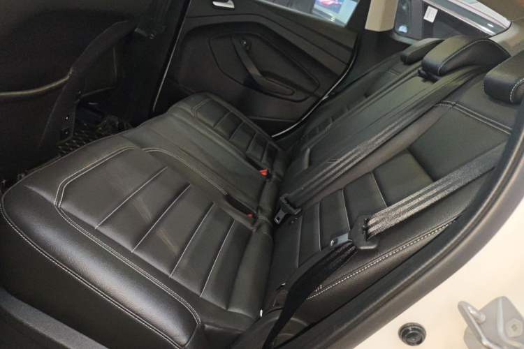 Used Ford Kuga 2019 EcoBoost 180 Two-Wheel-Drive Platinum Edition China VI Standard Left Rear Seat