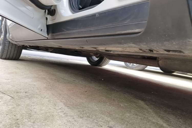 Used Ford Kuga 2019 EcoBoost 180 Two-Wheel-Drive Titanium Plus Model China V Standard Left Side Sill
