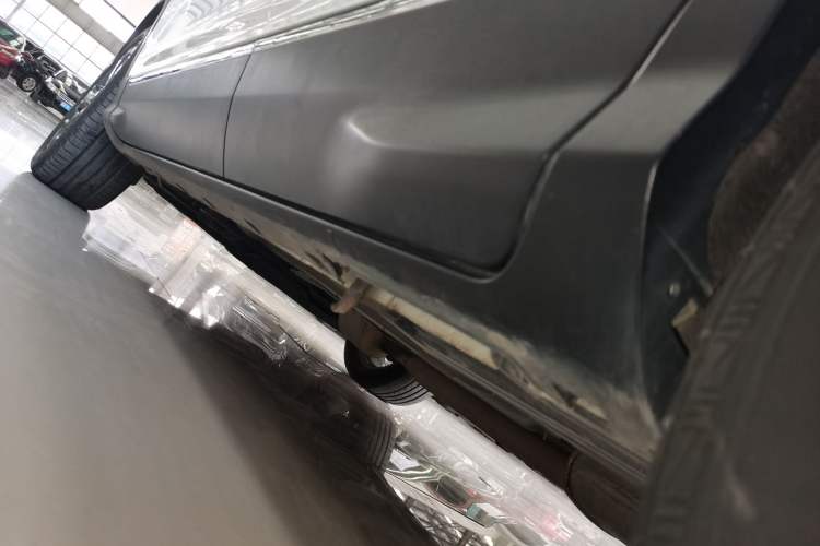 Used Ford Kuga 2019 EcoBoost 180 Two-Wheel-Drive Titanium Plus Model China VI Standard Left Side Sill