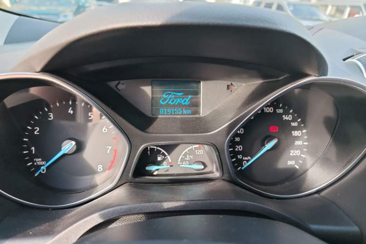 Used Ford Kuga 2019 EcoBoost 180 Two-Wheel-Drive Platinum Edition China VI Standard Odometer Close Up
