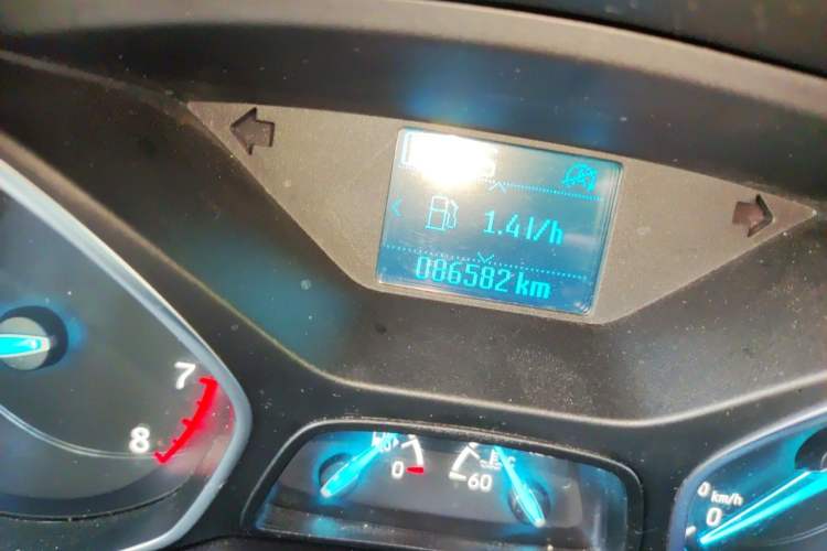 Used Ford Kuga 2019 EcoBoost 180 Two-Wheel-Drive Platinum Edition China VI Standard Odometer Close Up