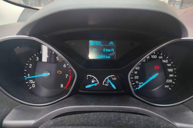 Used Ford Kuga 2019 EcoBoost 180 Two-Wheel-Drive Platinum Edition China VI Standard Odometer Close Up