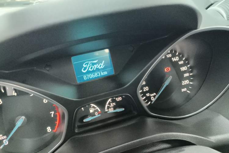 Used Ford Kuga 2019 EcoBoost 180 Two-Wheel-Drive Titanium Plus Model China VI Standard Odometer Close Up