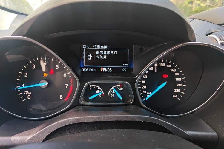 Used Ford Kuga 2019 EcoBoost 180 Two-Wheel-Drive Titanium Plus Model China VI Standard Odometer Close Up