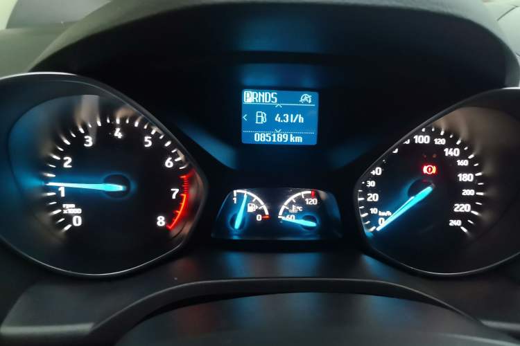 Used Ford Kuga 2019 EcoBoost 180 Two-Wheel-Drive Platinum Edition China VI Standard Odometer Close Up
