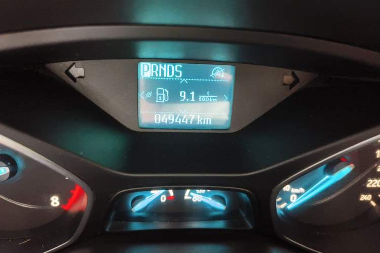 Used Ford Kuga 2019 EcoBoost 180 Two-Wheel-Drive Platinum Edition China VI Standard Odometer Close Up