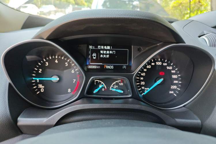 Used Ford Kuga 2019 EcoBoost 245 4x4 Prestige Plus Model China VI Standard Odometer Close Up