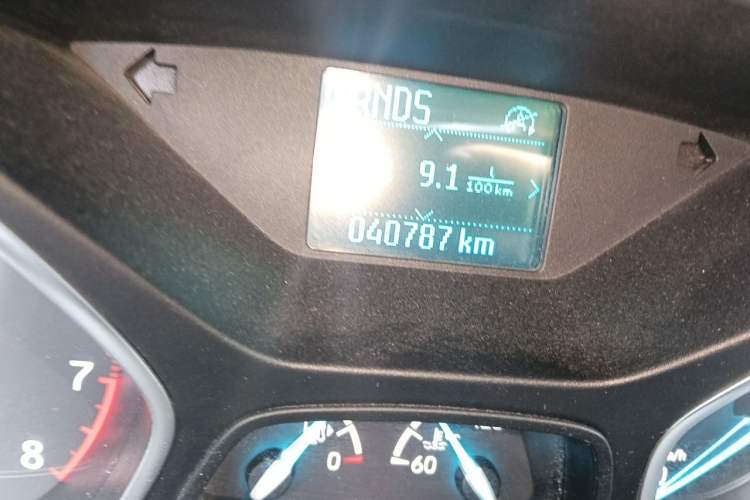 Used Ford Kuga 2019 EcoBoost 180 Two-Wheel-Drive Platinum Edition China VI Standard Odometer Close Up