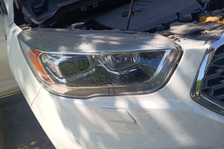 Used Ford Kuga 2019 EcoBoost 180 Two-Wheel-Drive Titanium Plus Model China V Standard Right Front Headlight