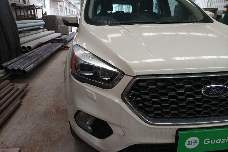 Used Ford Kuga 2019 EcoBoost 245 4x4 Prestige Plus Model China VI Standard Right Front Headlight