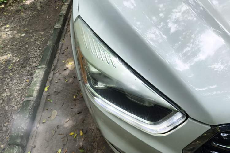 Used Ford Kuga 2019 EcoBoost 180 Two-Wheel-Drive Platinum Edition China VI Standard Right Front Headlight