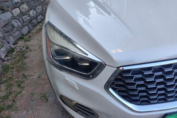 Used Ford Kuga 2019 EcoBoost 180 Two-Wheel-Drive Titanium Plus Model China V Standard Right Front Headlight
